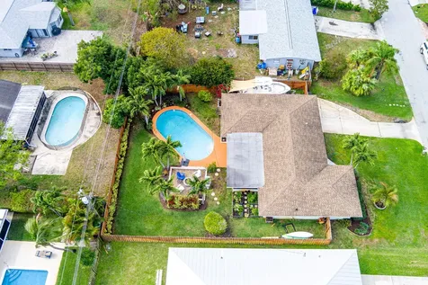 3854 Buttercup Circle Palm Beach Gardens FL 33410