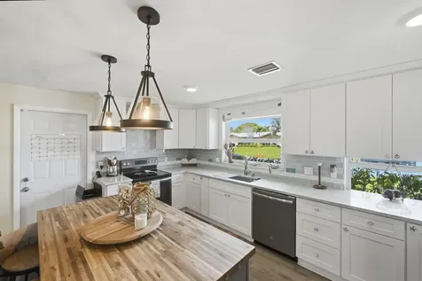 3854 Buttercup Circle Palm Beach Gardens FL 33410