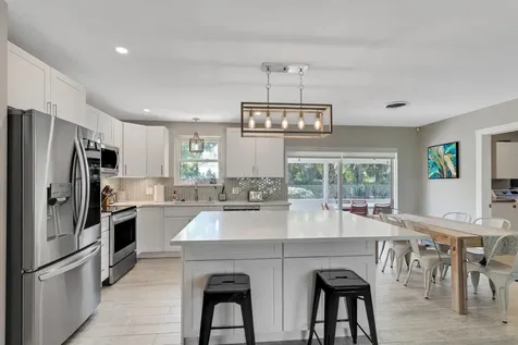 47 Ridgewood Circle Tequesta FL 33469