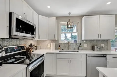 47 Ridgewood Circle Tequesta FL 33469