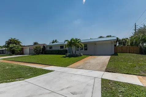 47 Ridgewood Circle Tequesta FL 33469