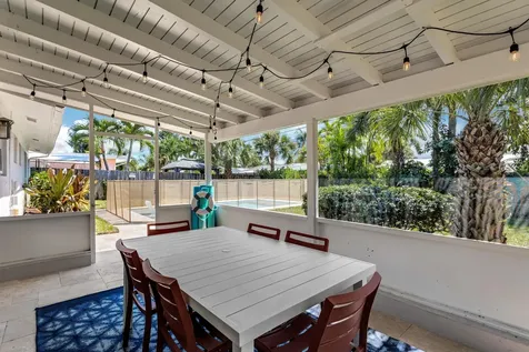 47 Ridgewood Circle Tequesta FL 33469