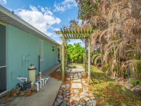 702 Helicon Terrace Sebastian FL 32958