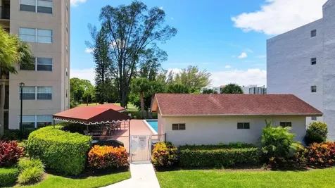 3465 Via Poinciana Lake Worth FL 33467