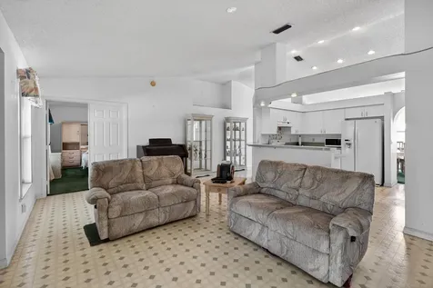 459 Se Nome Drive Port Saint Lucie FL 34984