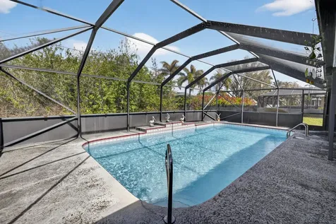 459 Se Nome Drive Port Saint Lucie FL 34984