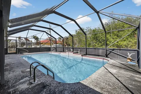 459 Se Nome Drive Port Saint Lucie FL 34984