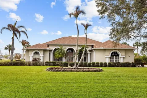 2634 Sw River Shore Drive Port Saint Lucie FL 34984