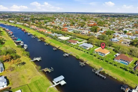 2634 Sw River Shore Drive Port Saint Lucie FL 34984