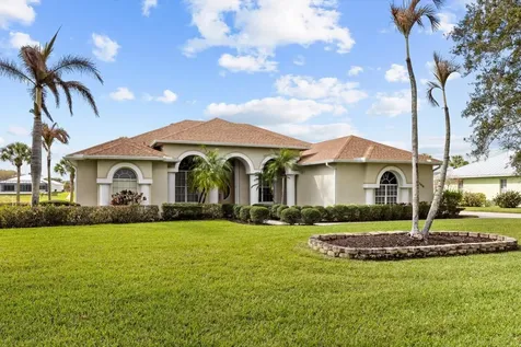 2634 Sw River Shore Drive Port Saint Lucie FL 34984