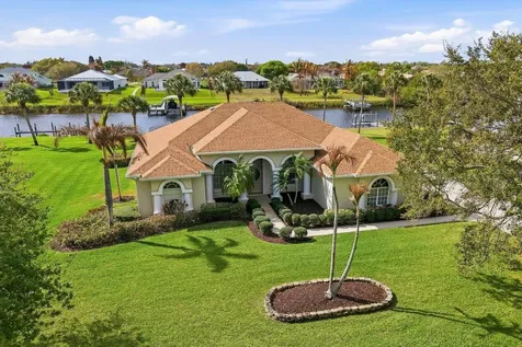 2634 Sw River Shore Drive Port Saint Lucie FL 34984