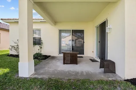 5738 Sunberry Circle Fort Pierce FL 34951