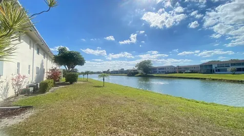 200 Stratford O West Palm Beach FL 33417
