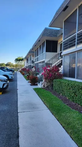 200 Stratford O West Palm Beach FL 33417