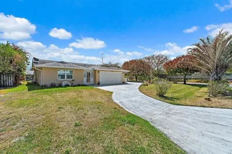 7954 Se Carlton Street Hobe Sound FL 33455