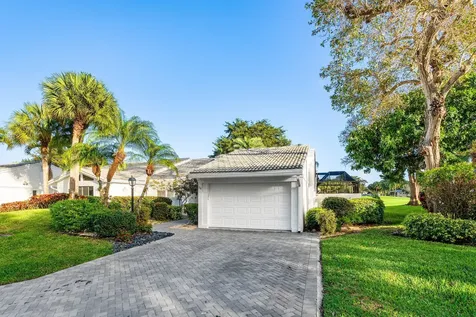 24 Cambridge Drive Boynton Beach FL 33436