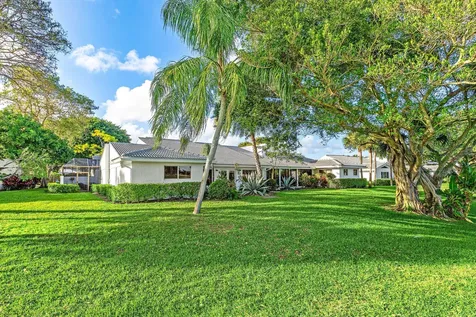 24 Cambridge Drive Boynton Beach FL 33436