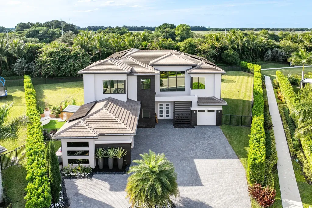 17464 Ponte Chiasso Drive Boca Raton FL 33496