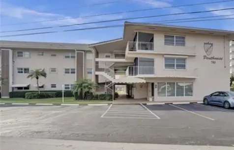 745 Se 19th Avenue Deerfield Beach FL 33441