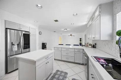 6934 Grapeview Boulevard The Acreage FL 33470