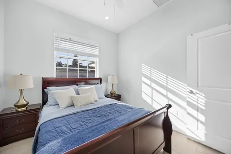 6934 Grapeview Boulevard The Acreage FL 33470