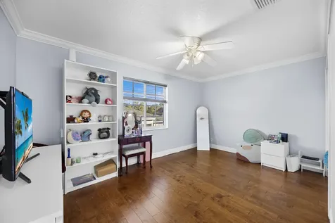 6934 Grapeview Boulevard The Acreage FL 33470