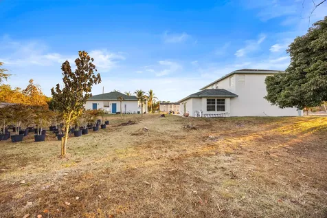6934 Grapeview Boulevard The Acreage FL 33470