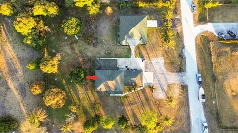 6934 Grapeview Boulevard The Acreage FL 33470