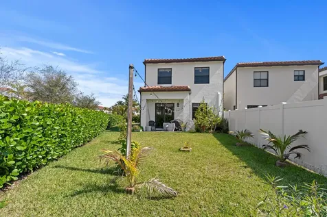 4021 Sycamore Cove Riviera Beach FL 33410