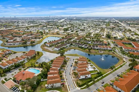 4021 Sycamore Cove Riviera Beach FL 33410
