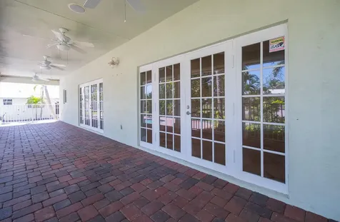 199 NW 7th Street Boca Raton FL 33432