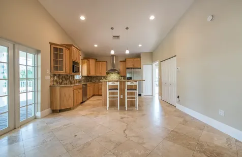 199 NW 7th Street Boca Raton FL 33432