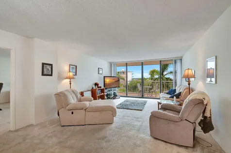 3546 S Ocean Boulevard South Palm Beach FL 33480