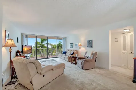 3546 S Ocean Boulevard South Palm Beach FL 33480