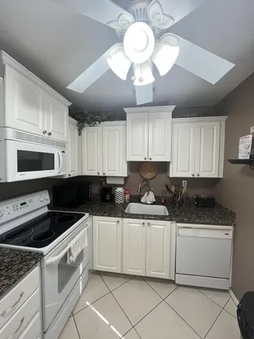 142 Normandy C Delray Beach FL 33484