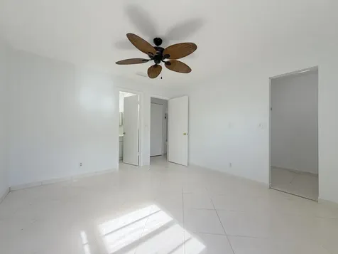2704 Knight Lane Delray Beach FL 33445