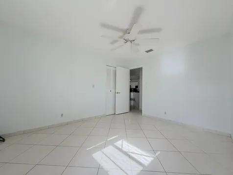 2704 Knight Lane Delray Beach FL 33445