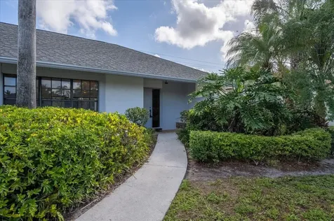 2216 Amesbury Court Wellington FL 33414