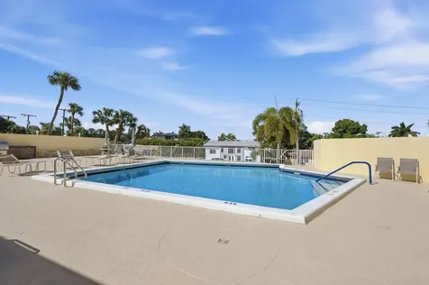 1200 Hibiscus Avenue Pompano Beach FL 33062