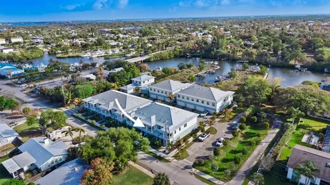 4692 Se Manatee Way Stuart FL 34997