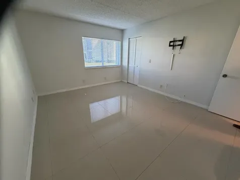 5930 Whispering Pine Way Greenacres FL 33463
