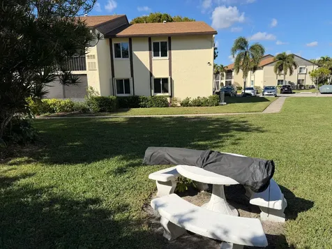 5930 Whispering Pine Way Greenacres FL 33463