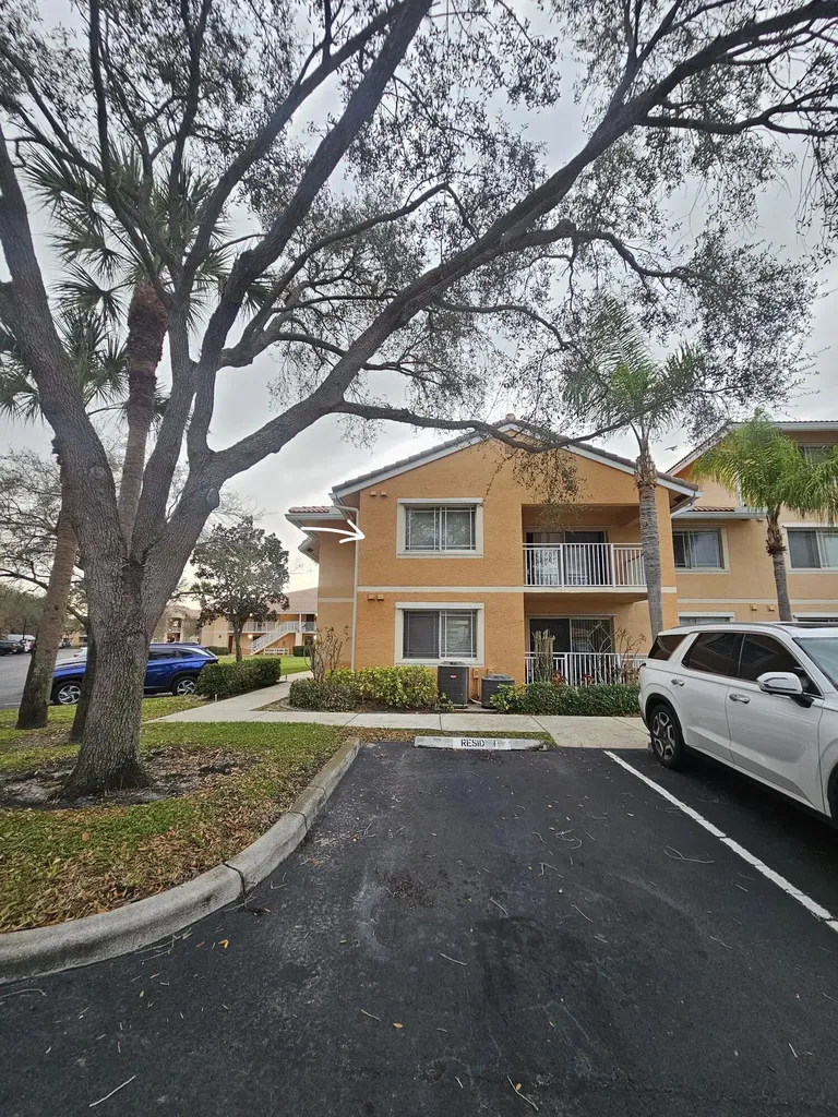 191 SW Palm Drive Saint Lucie West FL 34986