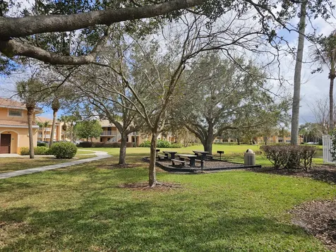 191 SW Palm Drive Saint Lucie West FL 34986