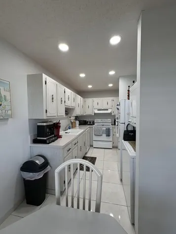 1421 Nw 19th Terrace Delray Beach FL 33445