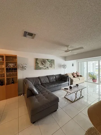 1421 Nw 19th Terrace Delray Beach FL 33445