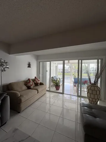 1421 Nw 19th Terrace Delray Beach FL 33445