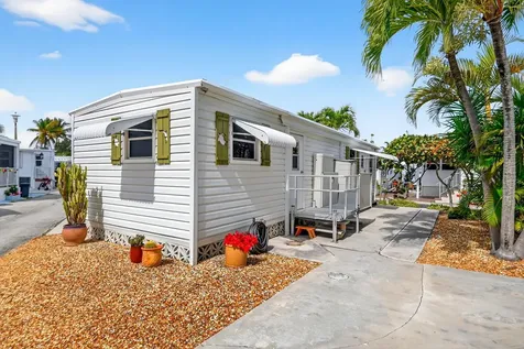 5 Cedar Drive Briny Breezes FL 33435