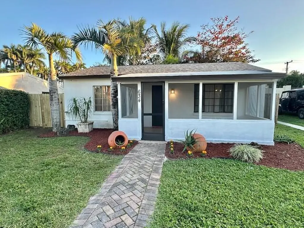 634 Oak Street Boynton Beach FL 33435