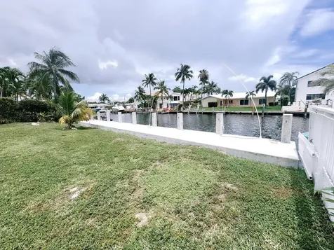2821 NE 32nd Street Lighthouse Point FL 33064